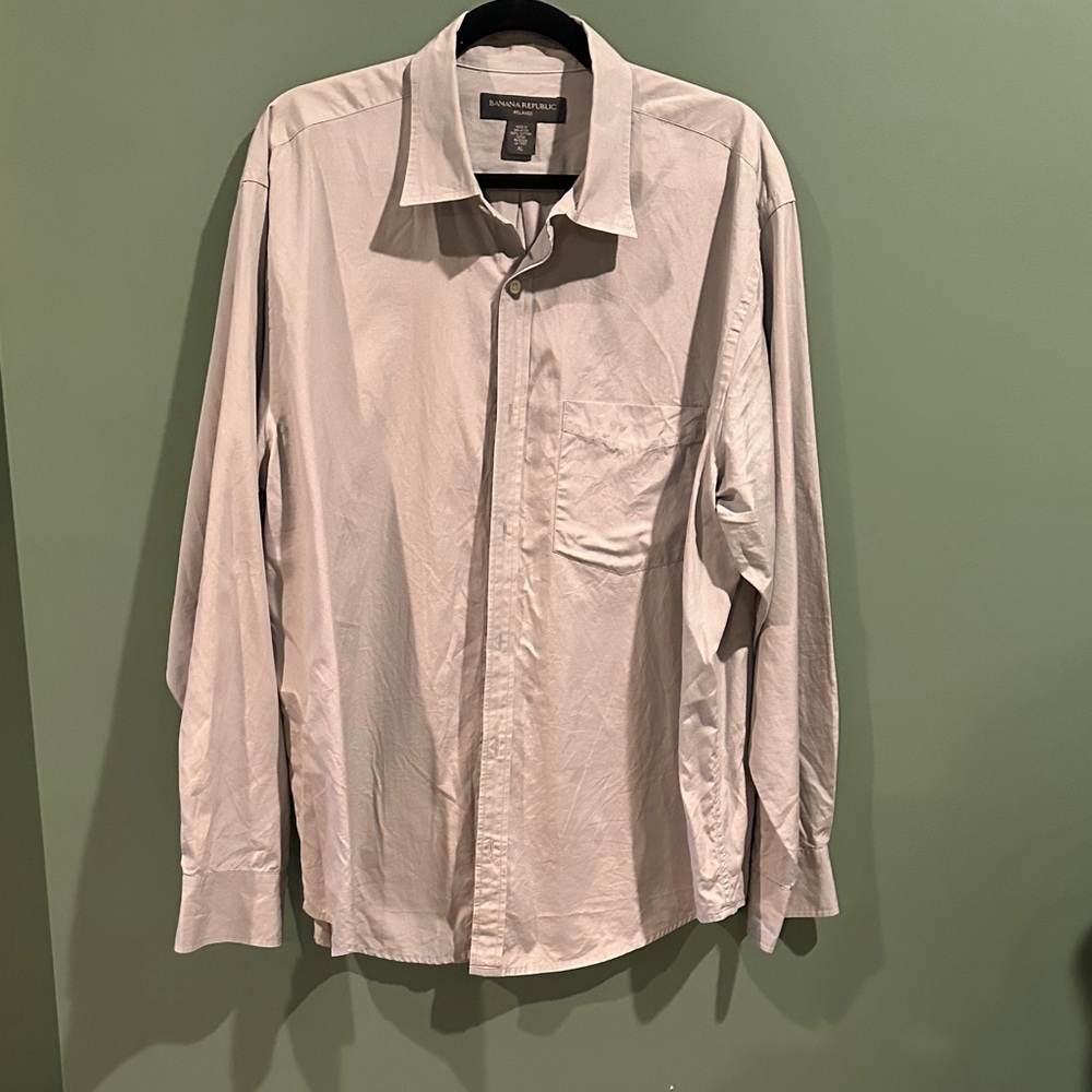 Banana Republic Light Gray Casual Button Down Shirt
